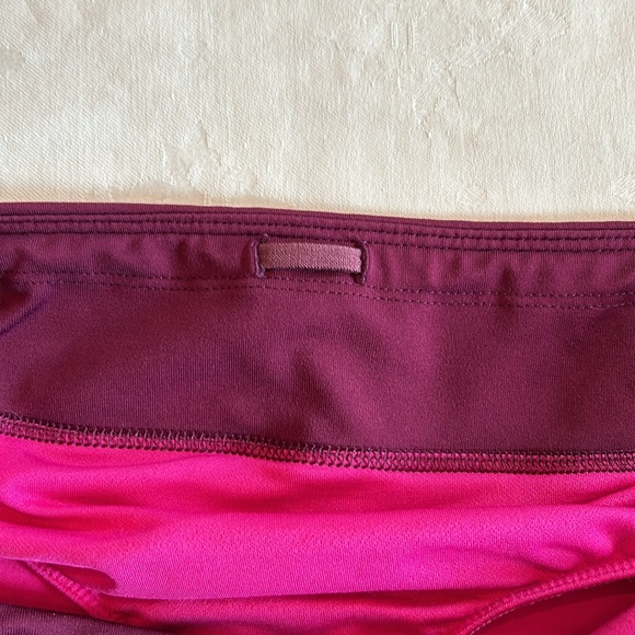 Women’s Athleta Magenta Pink Running Shorts Size L - Picture 11 of 13